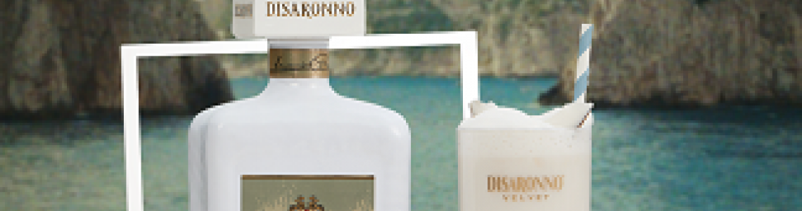 Enjoy the taste of summer with Disaronno Velvet: fresh, smooth and silky. Dis is the New Dolcevita.